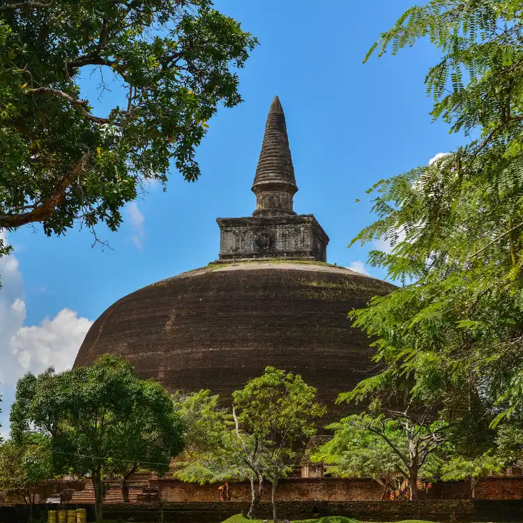 Polonnaruwa-Ancient-City-Pagoda-Sri-Lanka