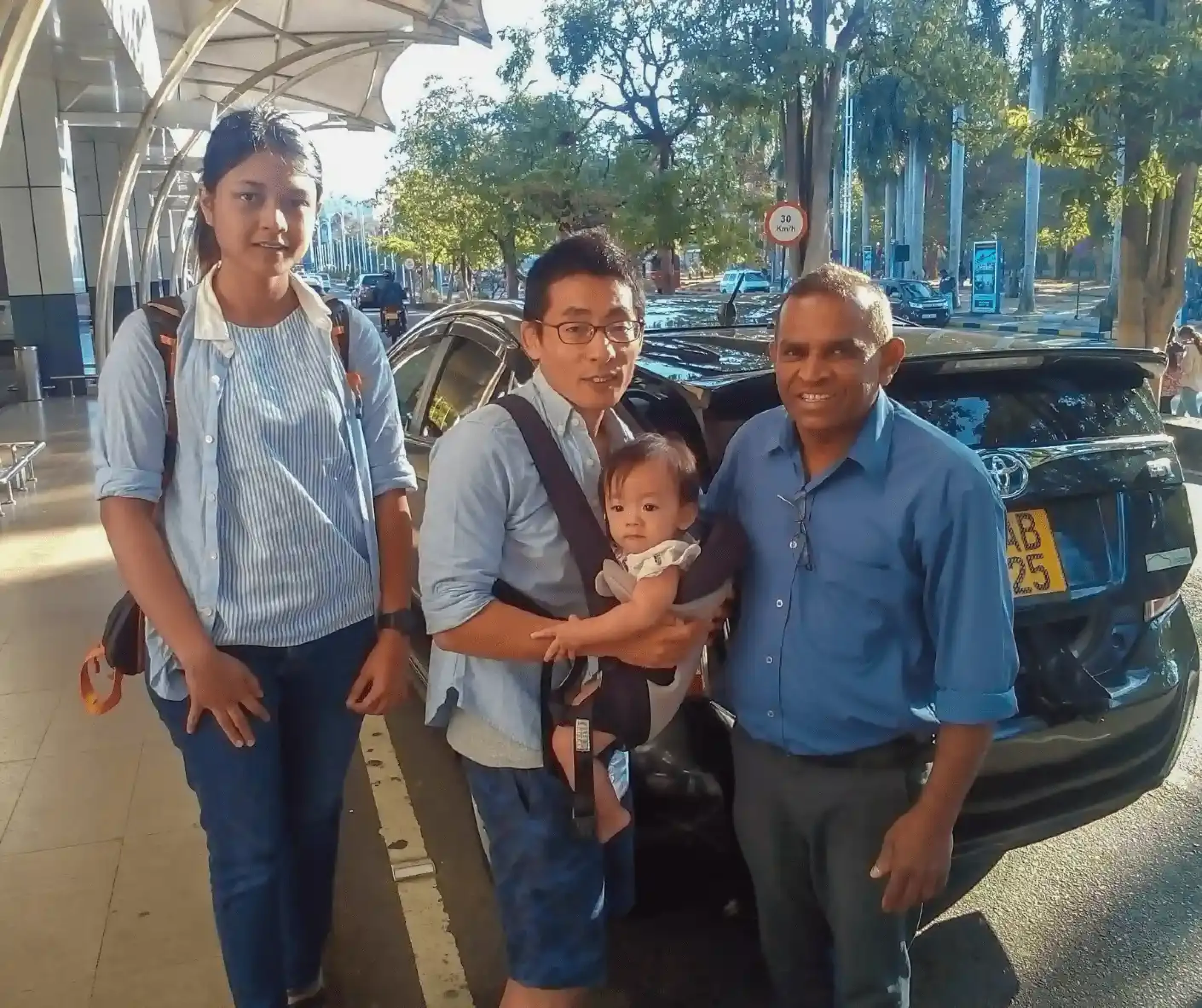 Family tour with private driver Sri Lanka