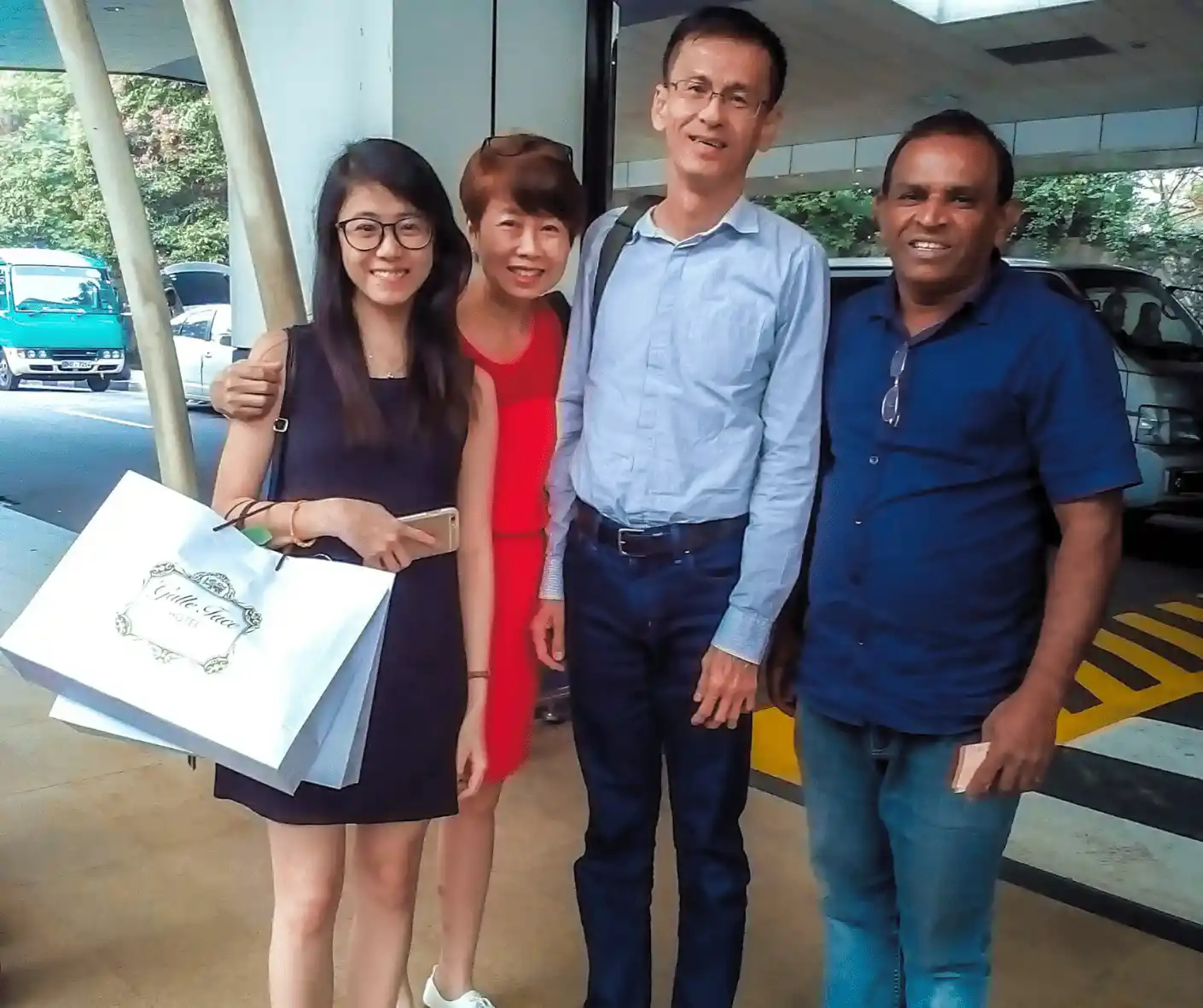 Family traveling in Sri Lanka with private driver