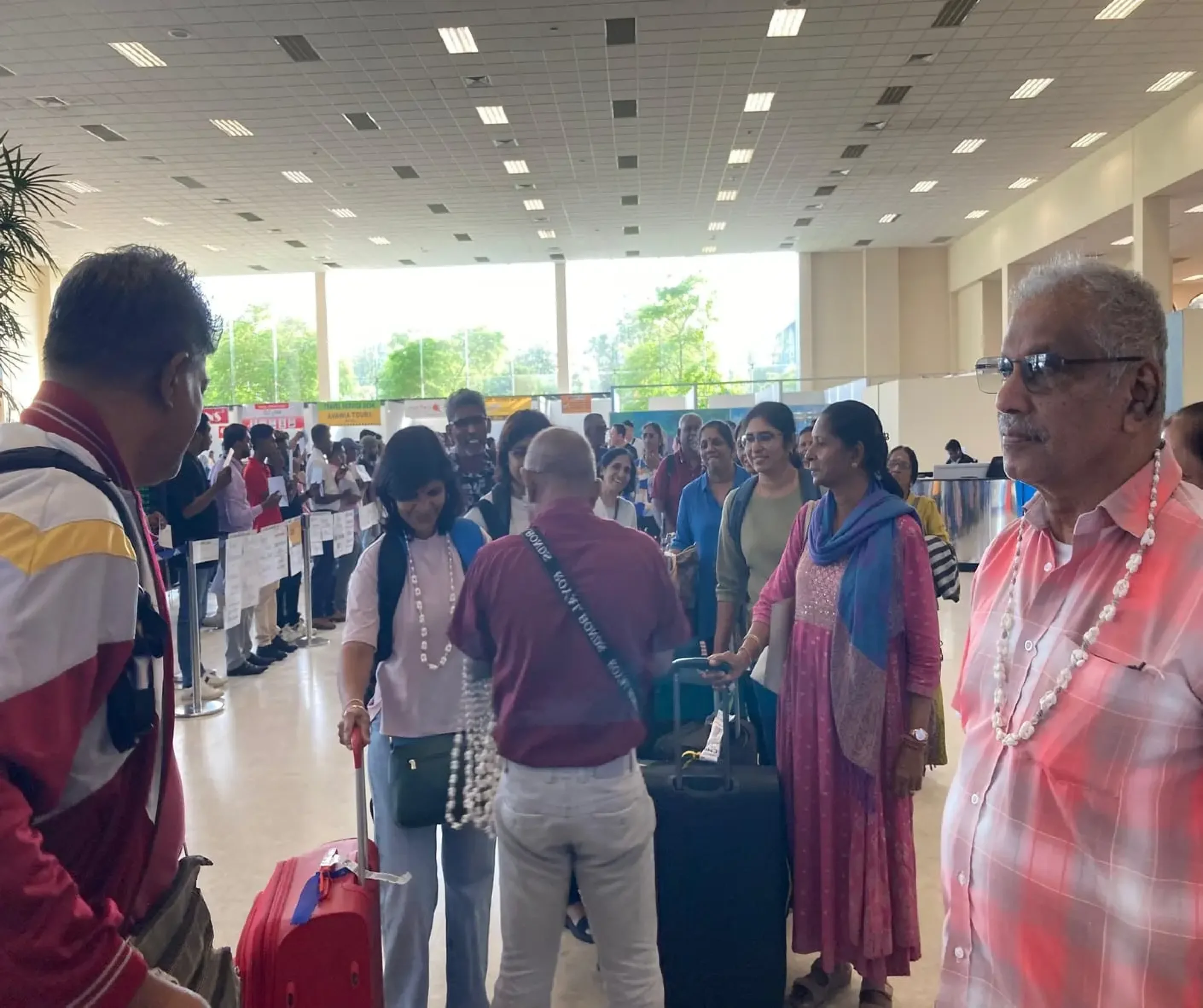 Welcoming group of tourists coming to visit Sri Lanka